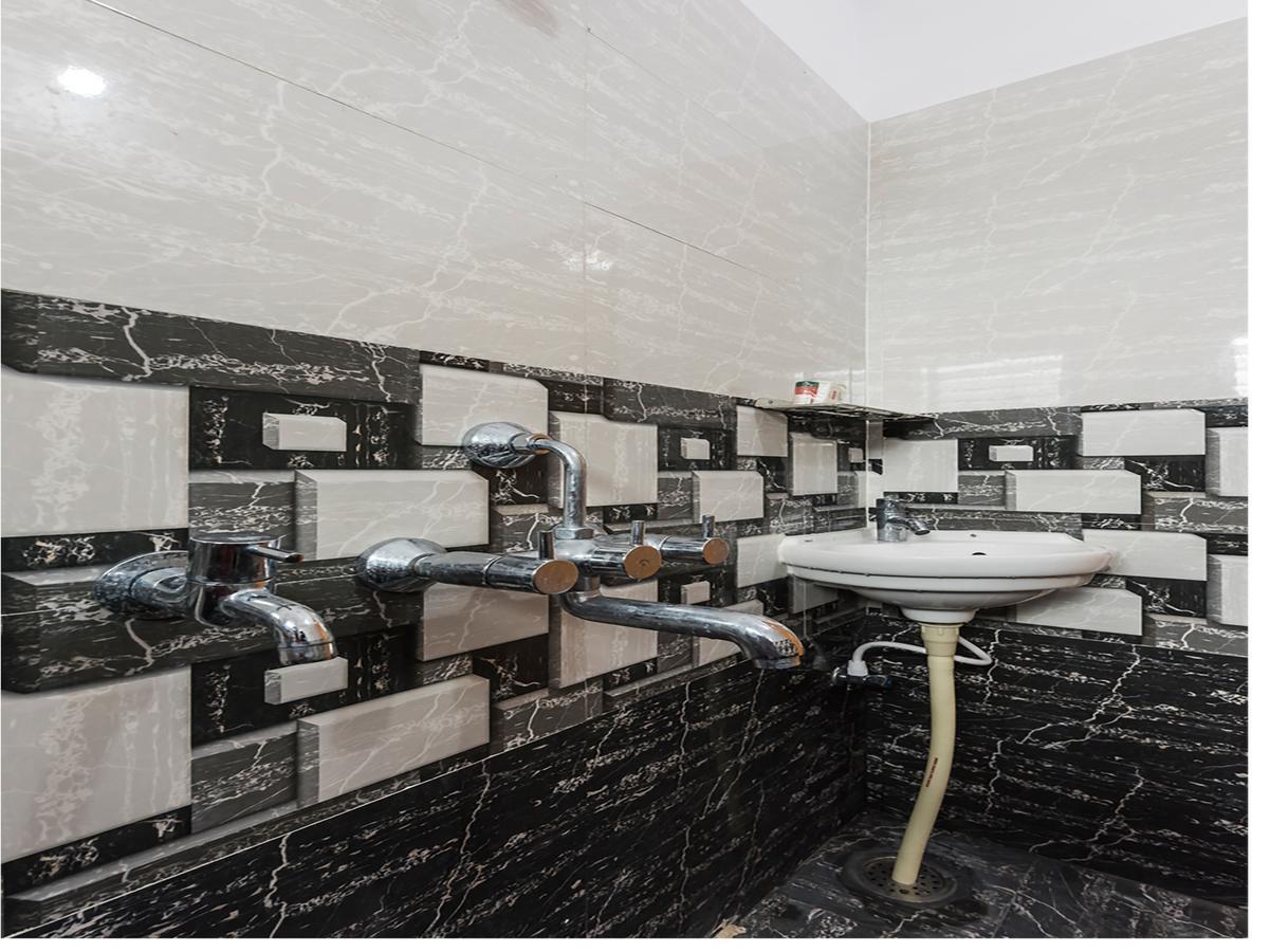 Oyo 9544 Hotel Crown Residency Mysore Εξωτερικό φωτογραφία