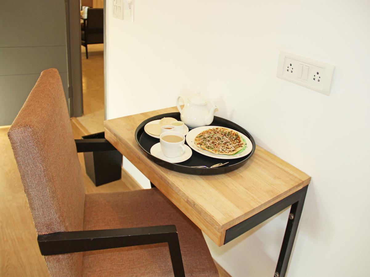 Oyo 9544 Hotel Crown Residency Mysore Εξωτερικό φωτογραφία